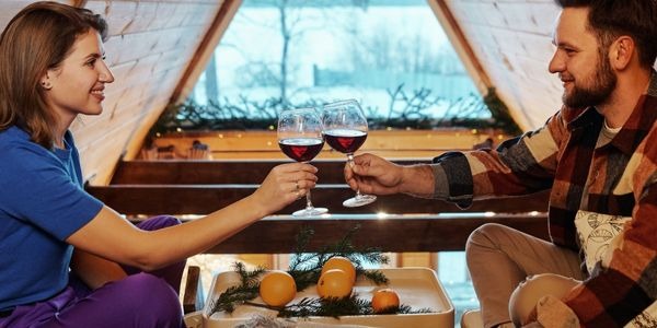 Wino na walentynki: jakie wino wybrać na romantyczny wieczór we dwoje?