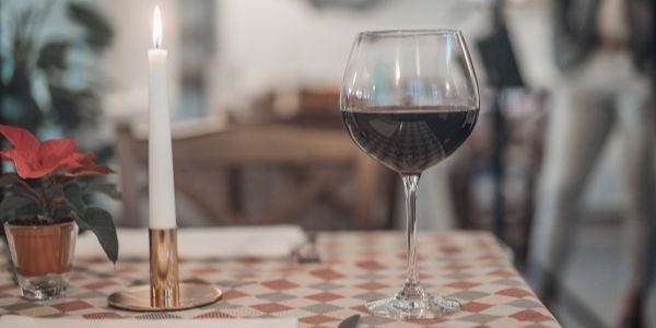 Wino Rioja – czy to najlepsze hiszpańskie wino? Czym szczególnym wyróżnia się region winiarski Rioja?